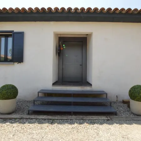 Acasadilou Villa *